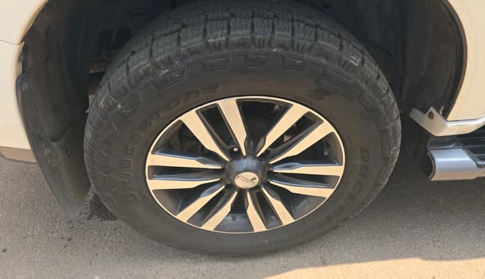 2018 ISUZU MU-X 4x2 AT, Diesel, Automatic, 1,26,675 km, tyre
