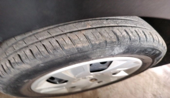 2020 Renault Kwid RXT 0.8, Petrol, Manual, 39,992 km, tyre