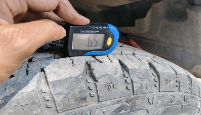 2023 Mahindra Thar LX D AT 4WD HT, Diesel, Automatic, 28,429 km, tyre