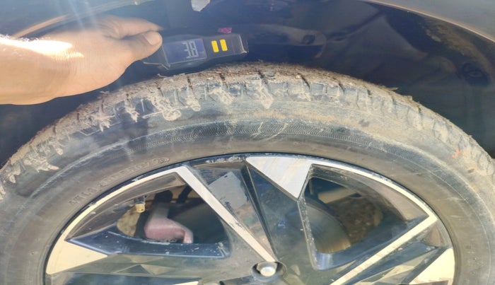 2023 Hyundai Verna S PLUS 1.5 VTVT, Petrol, Manual, 38,846 km, tyre