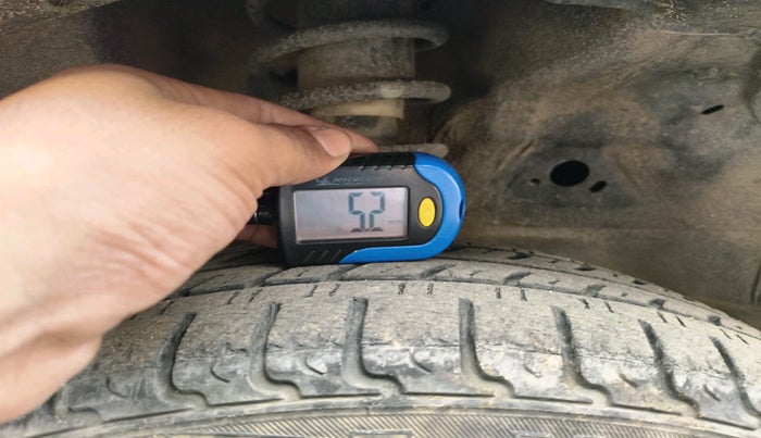 2015 Maruti Wagon R 1.0 VXI, Petrol, Manual, 1,30,542 km, tyre