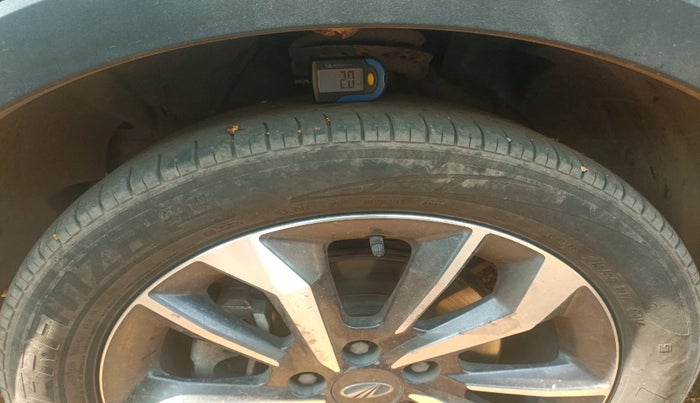 2019 Mahindra XUV300 W8 (O) 1.2 PETROL, CNG, Manual, 1,77,838 km, tyre