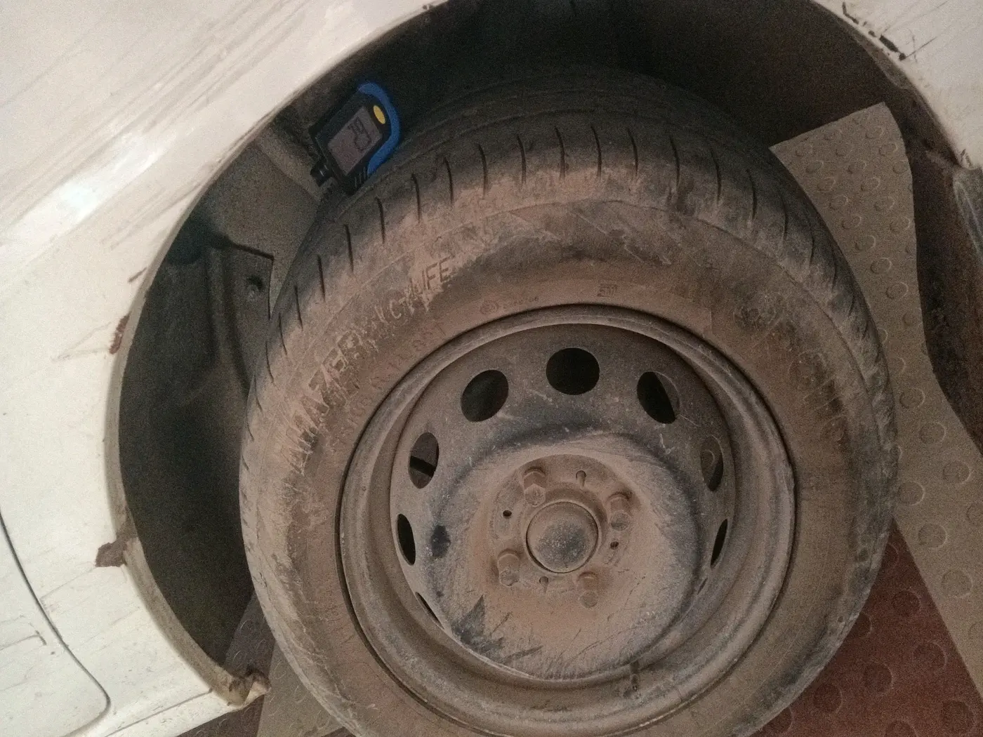 2015 Tata Indigo ECS LX TDI, Diesel, Manual, 2,67,344 km, tyre