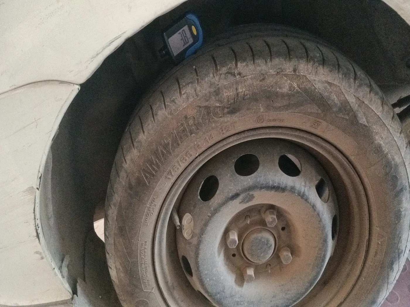 2015 Tata Indigo ECS LX TDI, Diesel, Manual, 2,67,344 km, tyre
