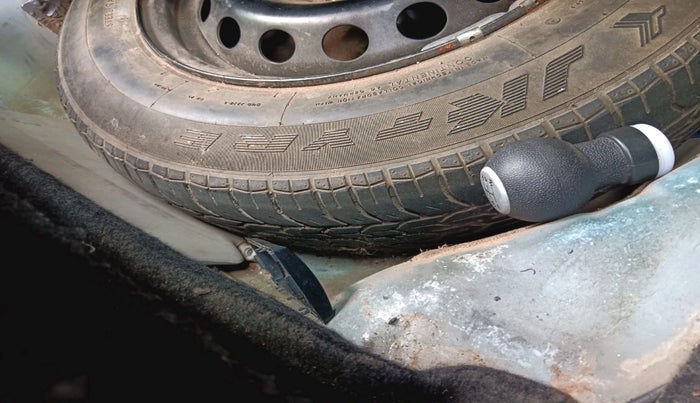 2012 Fiat Grand Punto ACTIVE 1.3, Diesel, Manual, 93,612 km, tyre