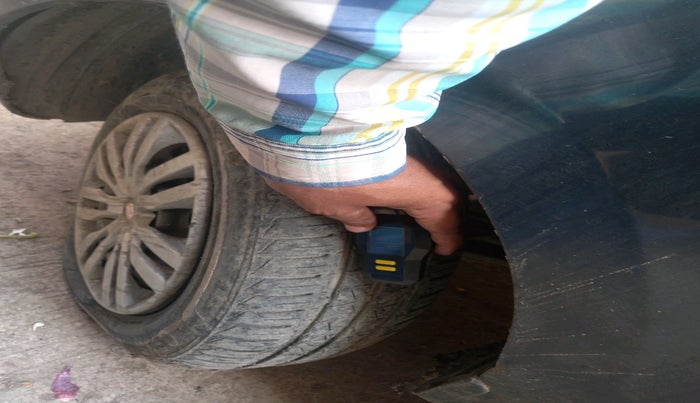 2015 Tata Bolt XE REVOTRON, CNG, Manual, 57,942 km, tyre