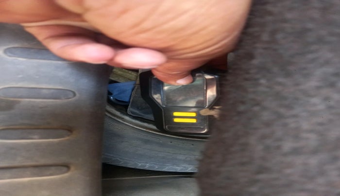 2015 Tata Bolt XE REVOTRON, CNG, Manual, 57,942 km, tyre