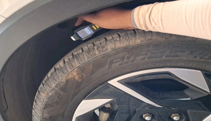 2024 KIA SONET HTX 1.5 AT, Diesel, Automatic, 33,295 km, tyre