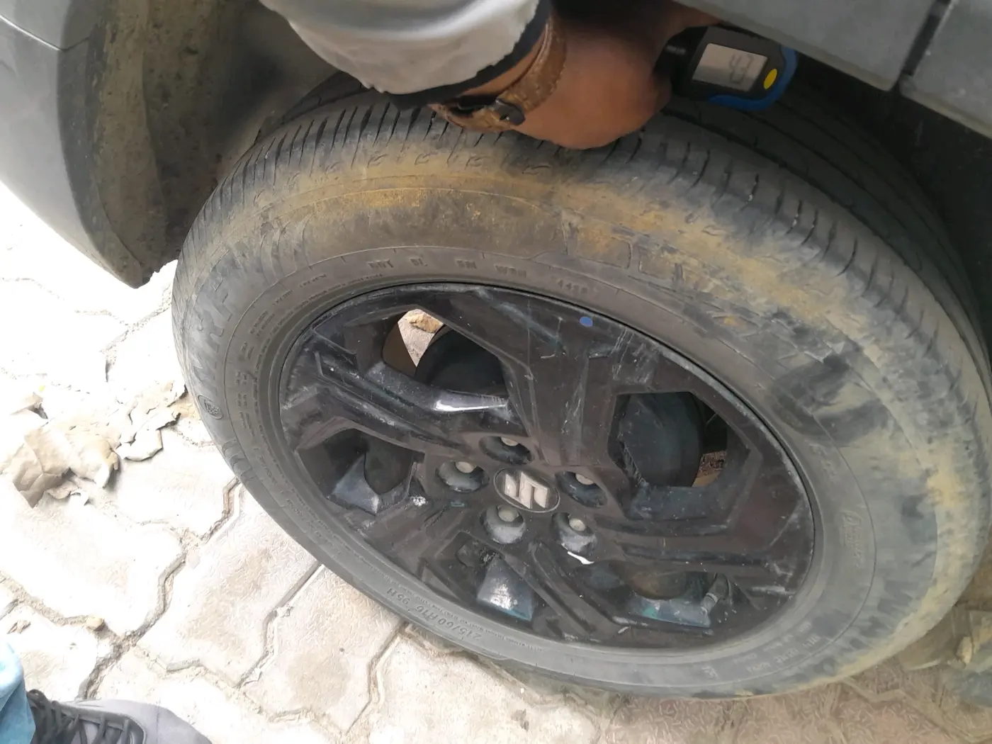 2023 Maruti BREZZA ZXI, Petrol, Manual, 52,799 km, tyre