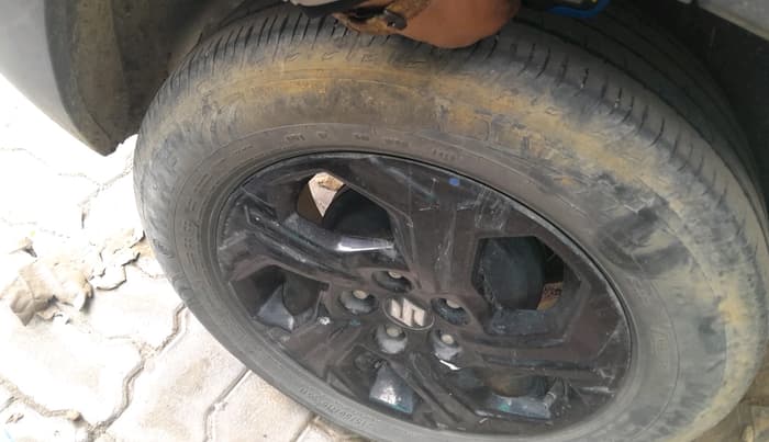 2023 Maruti BREZZA ZXI, Petrol, Manual, 52,799 km, tyre