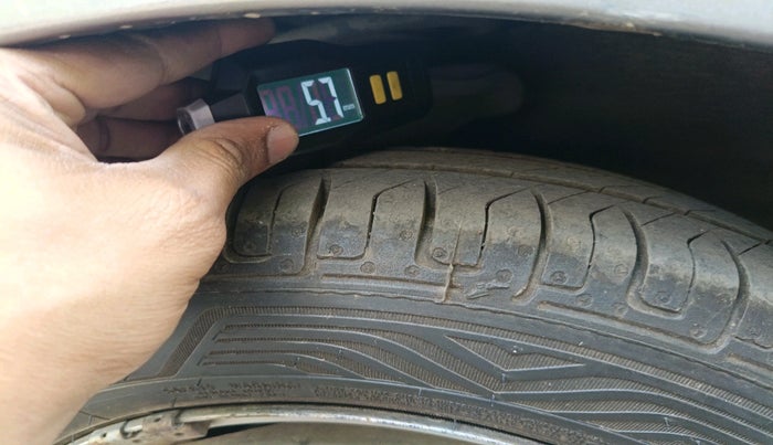 2013 Hyundai Santro Xing GL, Petrol, Manual, 94,664 km, tyre