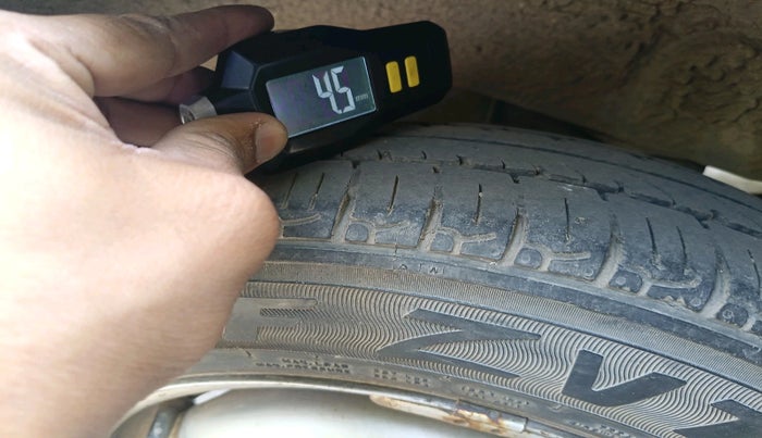 2013 Hyundai Santro Xing GL, Petrol, Manual, 94,664 km, tyre