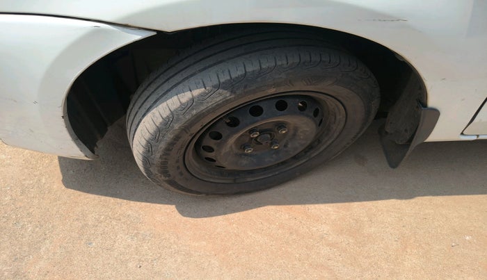 2014 Toyota Etios Liva GD, Diesel, Manual, 68,156 km, tyre