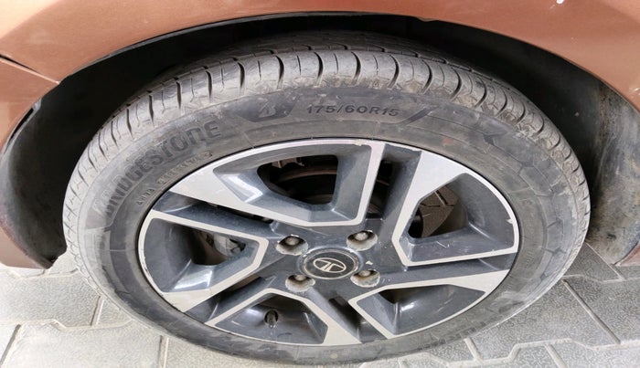 2017 Tata TIGOR XZ (O) PETROL, Petrol, Manual, 66,617 km, tyre