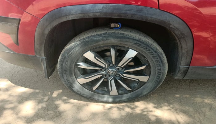 2019 MG HECTOR SHARP 2.0 DIESEL, Diesel, Manual, 82,616 km, tyre