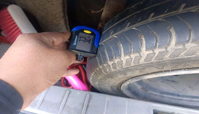 2012 Maruti Alto K10 LXI, CNG, Manual, 1,02,160 km, tyre