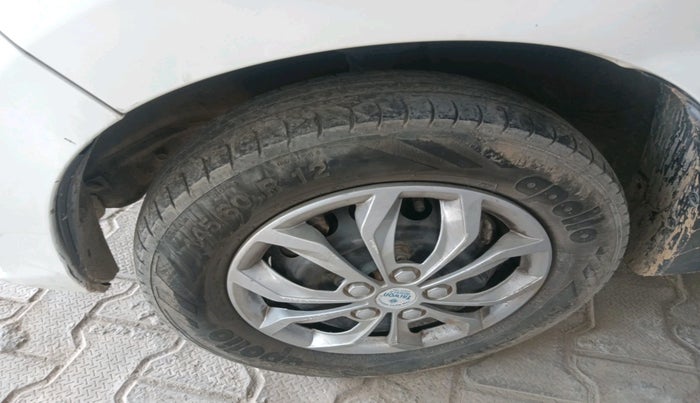 2013 Maruti Alto 800 LXI, Petrol, Manual, 1,05,504 km, tyre