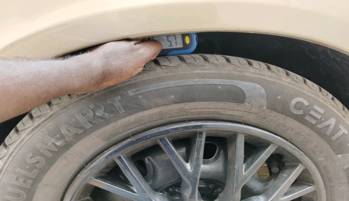 2013 Maruti Alto K10 LXI, Petrol, Manual, 1,07,967 km, tyre