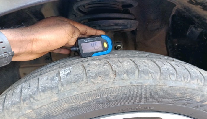 2017 Fiat Punto EVO EMOTION 1.3 MULTIJET 90 HP, Diesel, Manual, 73,379 km, tyre