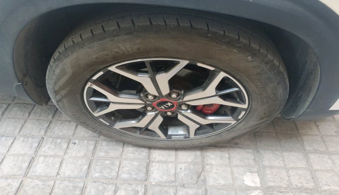 2020 KIA SELTOS GTX PLUS DCT 1.4 PETROL, Petrol, Automatic, 1,13,964 km, tyre