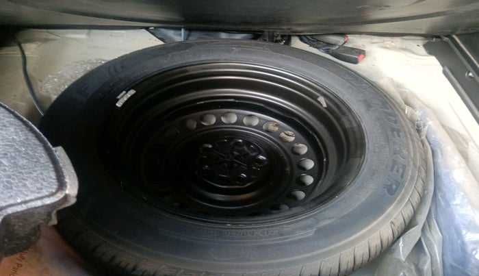 2019 Maruti Vitara Brezza ZDI, Diesel, Manual, 63,605 km, tyre