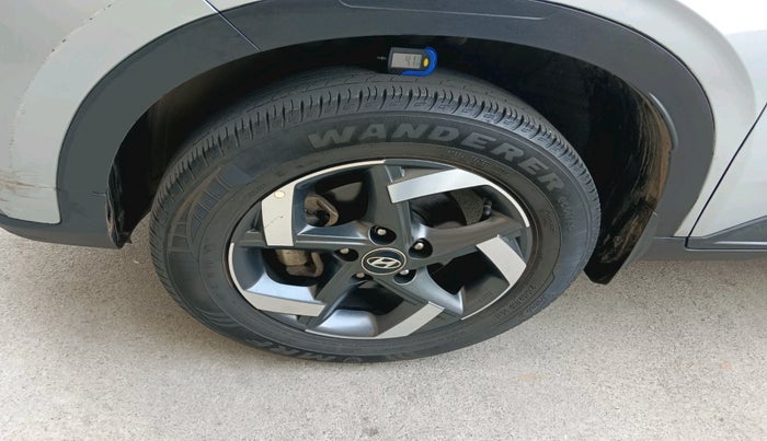 2019 Hyundai VENUE SX 1.0 (O) TURBO, Petrol, Manual, 32,962 km, tyre