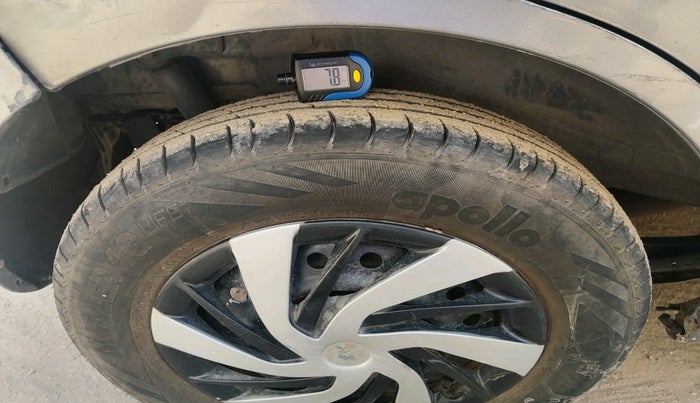 2012 Maruti Wagon R 1.0 LXI CNG, CNG, Manual, 1,65,702 km, tyre