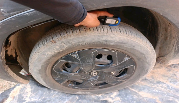 2022 Tata PUNCH PURE MT, Petrol, Manual, 64,426 km, tyre