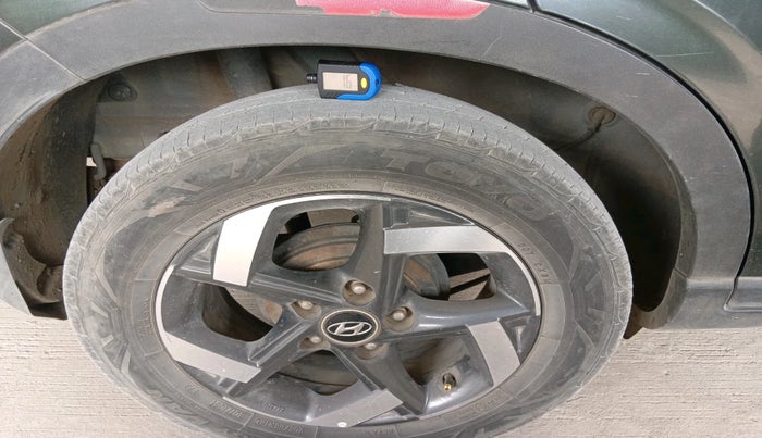 2019 Hyundai VENUE SX 1.4 CRDI, Diesel, Manual, 81,836 km, tyre