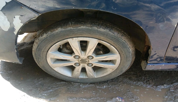 2013 Maruti Wagon R Stingray VXI, Petrol, Manual, 87,168 km, tyre