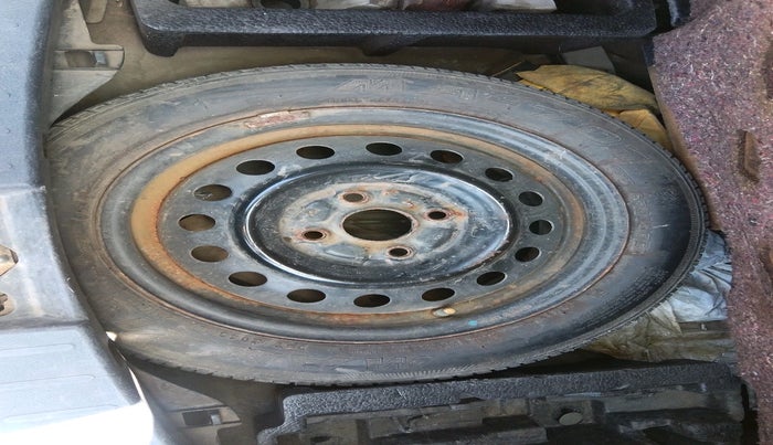 2013 Maruti Wagon R Stingray VXI, Petrol, Manual, 87,168 km, tyre