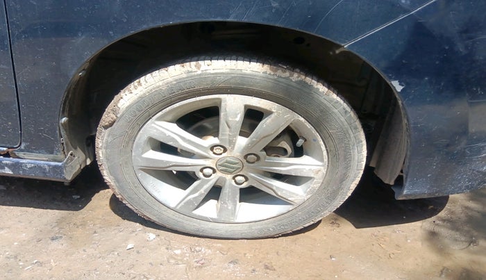 2013 Maruti Wagon R Stingray VXI, Petrol, Manual, 87,168 km, tyre