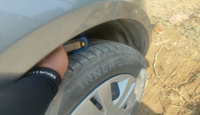 2012 Maruti Swift Dzire VXI, Petrol, Manual, 85,422 km, tyre