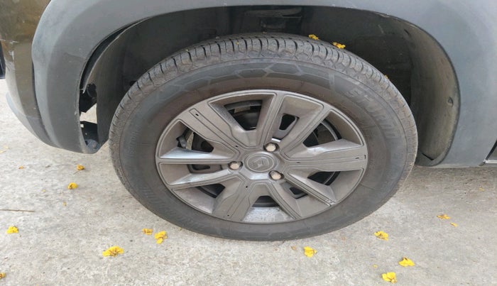 2020 Renault Kwid CLIMBER 1.0 AMT (O), Petrol, Automatic, 51,885 km, tyre