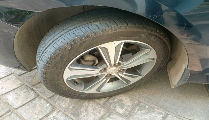 2019 Hyundai Verna 1.6 VTVT SX, Petrol, Manual, 72,070 km, tyre