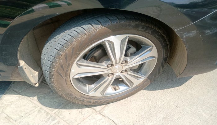 2019 Hyundai Verna 1.6 VTVT SX, Petrol, Manual, 72,070 km, tyre