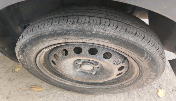 2019 Tata NEXON KRAZ MT PETROL, Petrol, Manual, 91,578 km, tyre