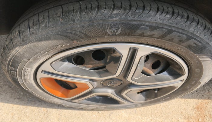 2019 Tata NEXON KRAZ MT PETROL, Petrol, Manual, 91,578 km, tyre