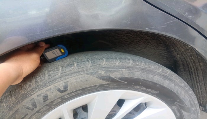 2015 Maruti Baleno DELTA CVT PETROL 1.2, Petrol, Automatic, 64,403 km, tyre