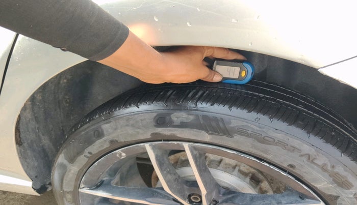 2011 Volkswagen Polo COMFORTLINE 1.2L PETROL, Petrol, Manual, 75,308 km, tyre