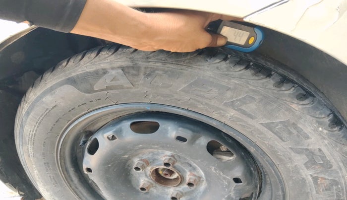 2011 Volkswagen Polo COMFORTLINE 1.2L PETROL, Petrol, Manual, 75,308 km, tyre