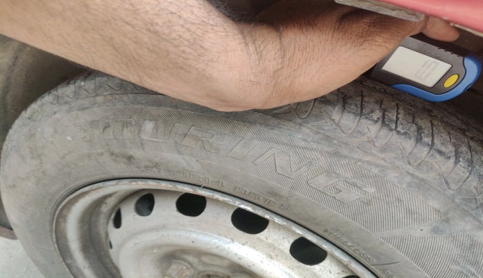 2011 Nissan Sunny XE, Petrol, Manual, 87,120 km, tyre