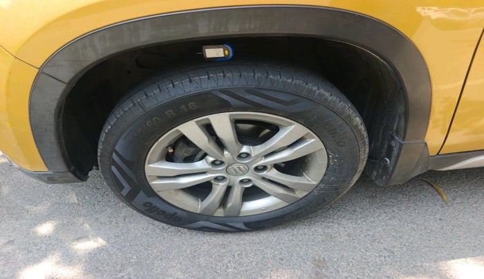 2016 Maruti Vitara Brezza ZDI PLUS DUAL TONE, Diesel, Manual, 1,27,905 km, tyre