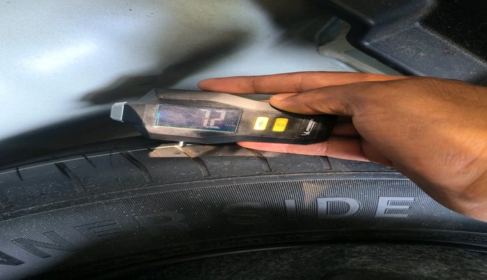 2023 Hyundai VENUE S(O) 1.2, Petrol, Manual, 11,015 km, tyre