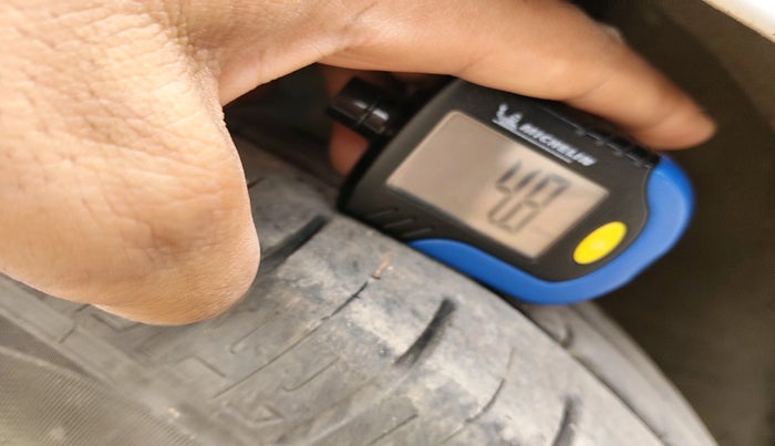 2014 Maruti Ritz VXI, CNG, Manual, 65,241 km, tyre