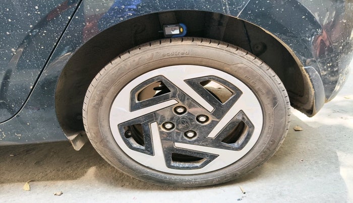 2025 Hyundai GRAND I10 NIOS Sportz 1.2 HY-CNG Duo, CNG, Manual, 7,729 km, tyre