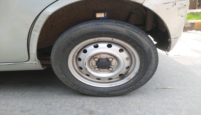 2011 Maruti Wagon R 1.0 LXI, Petrol, Manual, 82,007 km, tyre