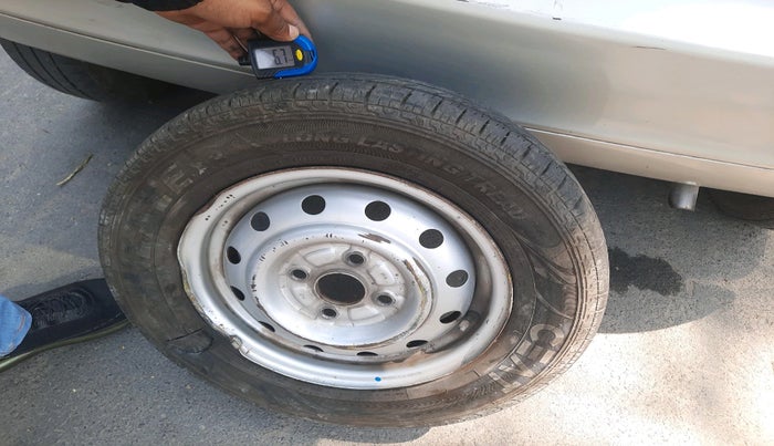 2011 Maruti Wagon R 1.0 LXI, Petrol, Manual, 82,007 km, tyre