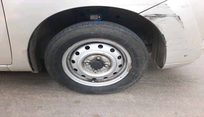 2011 Maruti Wagon R 1.0 LXI, Petrol, Manual, 82,007 km, tyre