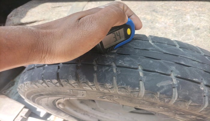 2013 Maruti Alto 800 LXI, CNG, Manual, 62,685 km, tyre